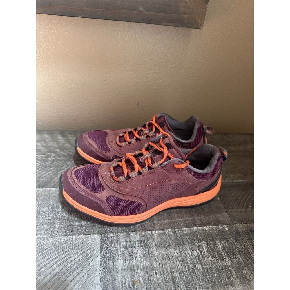 Clarks Shoes Womens 6.5 M Outdoor Rock Trail Sneakers Purple Leather No Insole